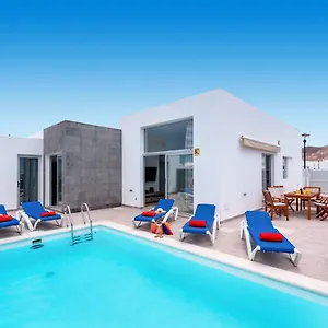 With Sea View And Private Swimming Pool Villa Playa Blanca (Lanzarote)